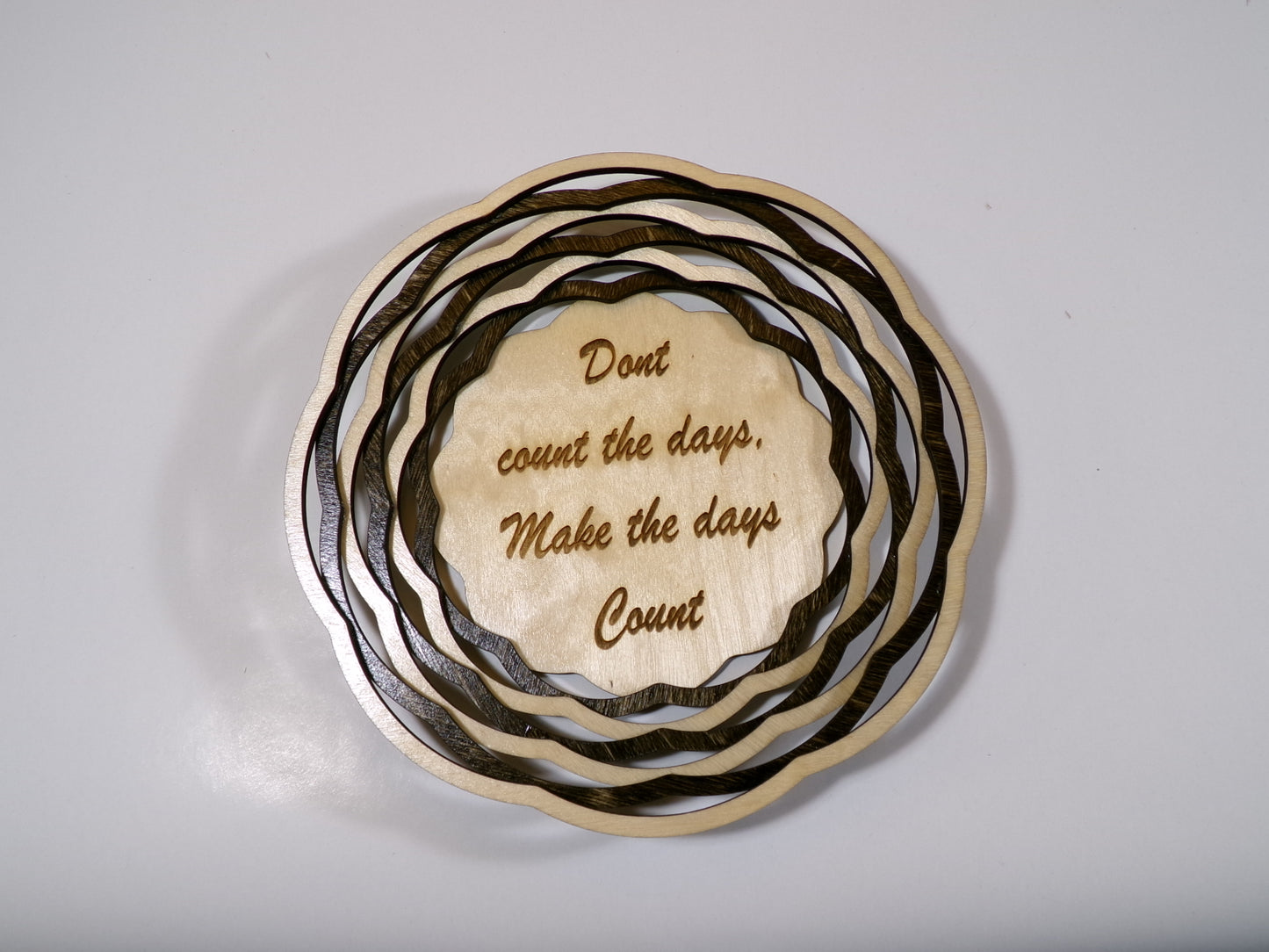 6" Basket "Don't Count the Days"